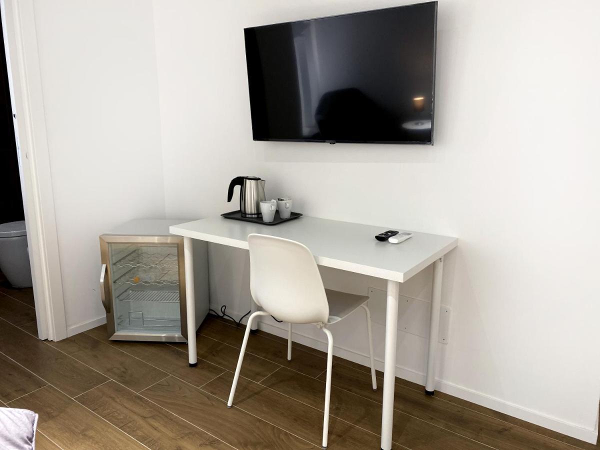 Business Home Via Isonzo B&B Фоджа Екстериор снимка